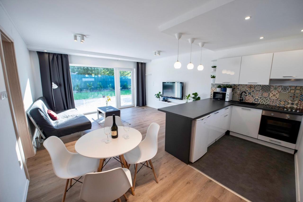Pitypang Apartman Kapolnasnyek Buitenkant foto